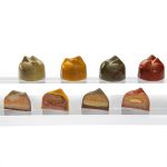 Petits-sommets-assortiment-pralines-chocolat-suisse